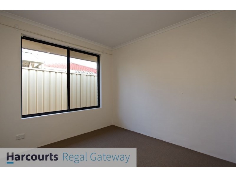 31 Leschenaultia Drive, Canning Vale WA 6155