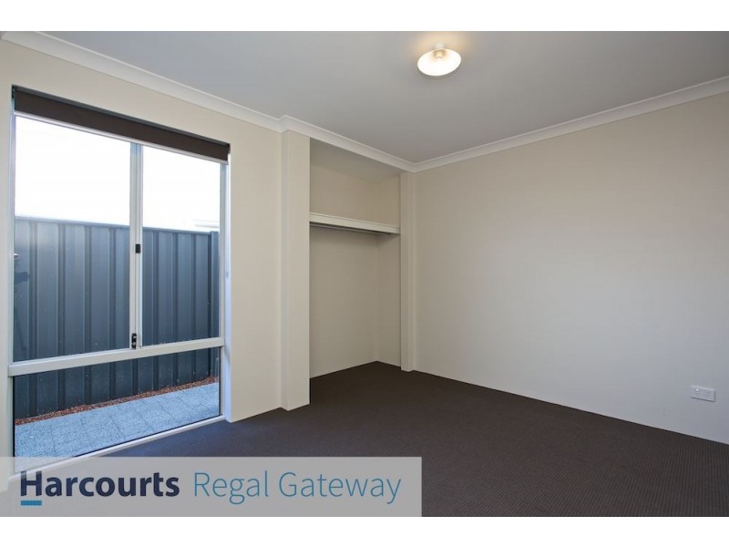 36a Berkshire Approach, Piara Waters WA 6112