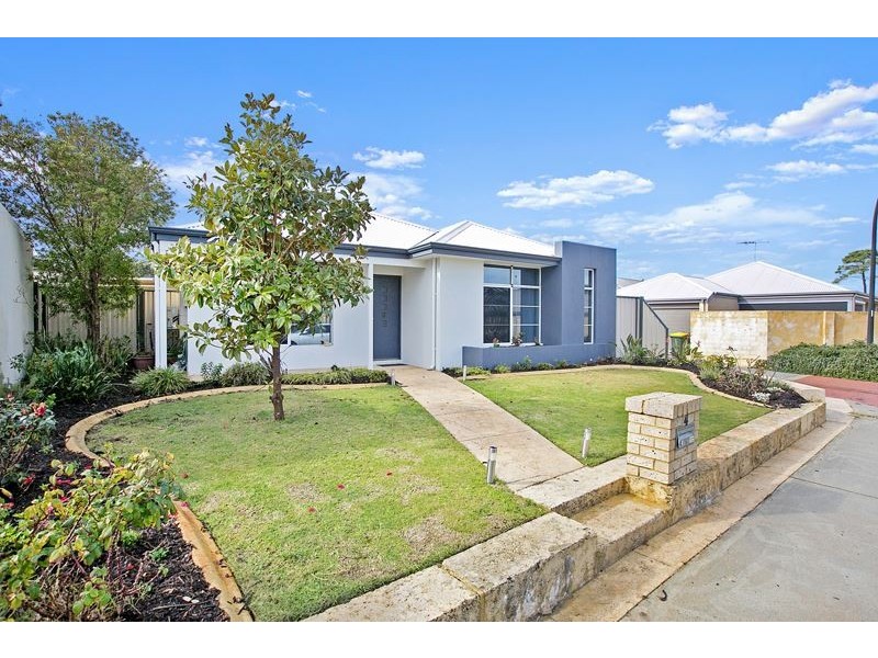 4 Aleppo Street, Aubin Grove WA 6164