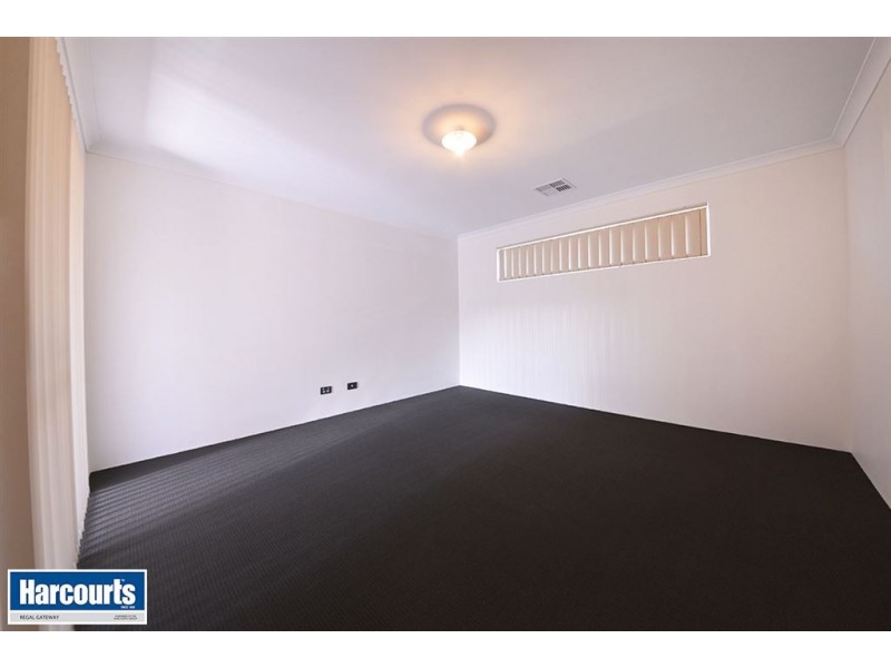 81 Litchfield Circle, Wandi WA 6167