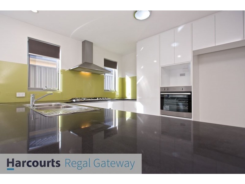 17 Yarrow Street, Banjup WA 6164