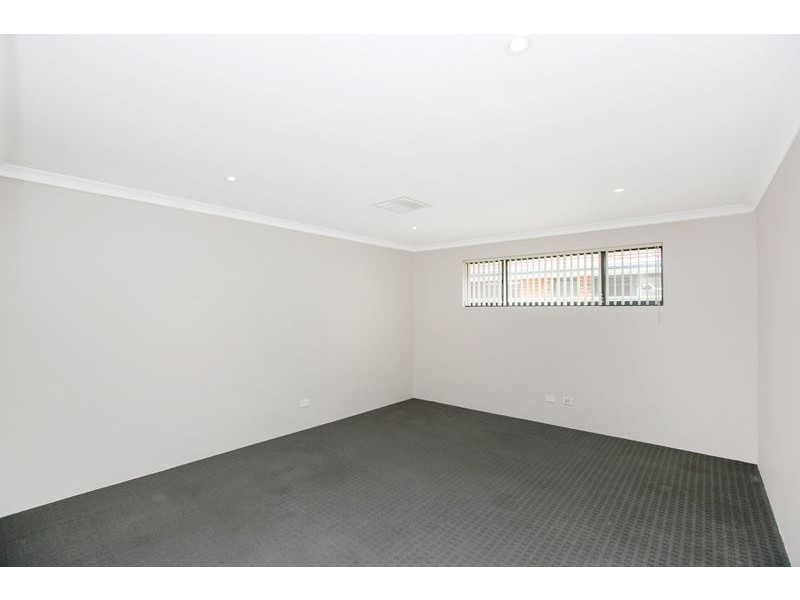 6 Barcoo Bend, Hammond Park WA 6164