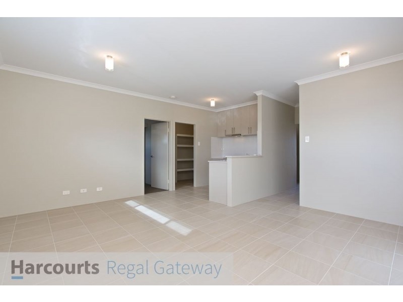 2b Geikie Glade, Wandi WA 6167