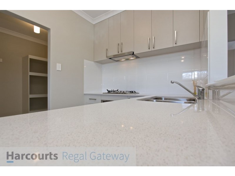 2b Geikie Glade, Wandi WA 6167