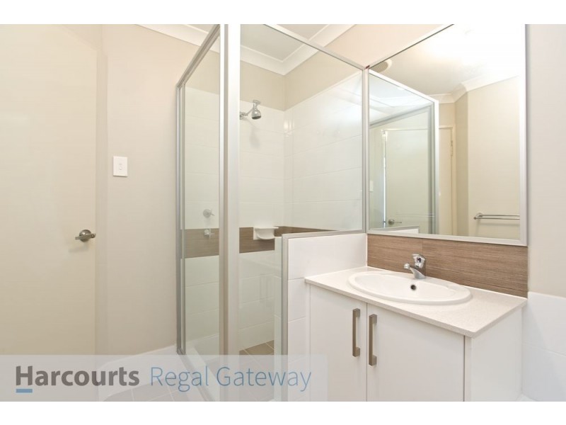 2b Geikie Glade, Wandi WA 6167