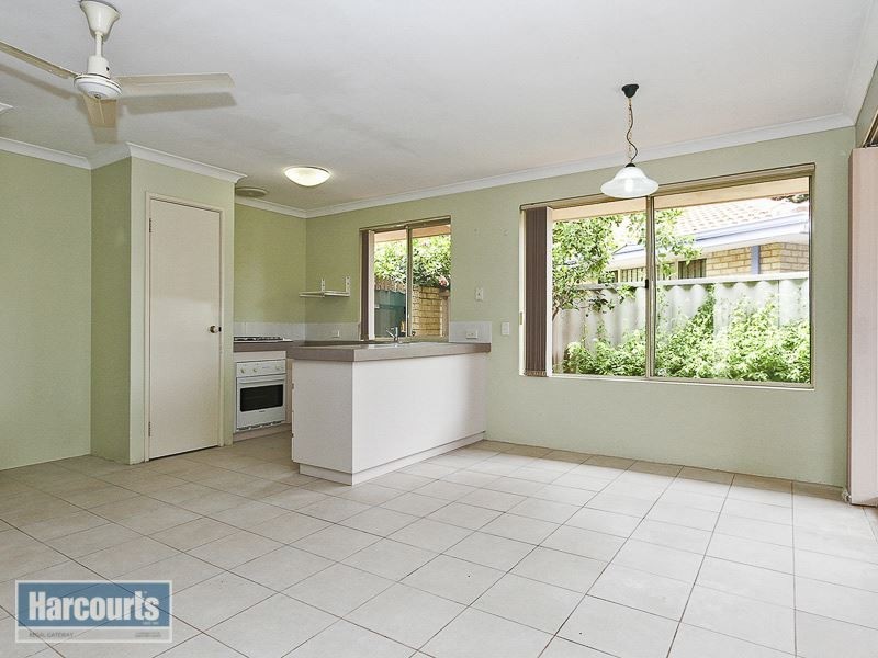 203b Corinthian Road East, Riverton WA 6148