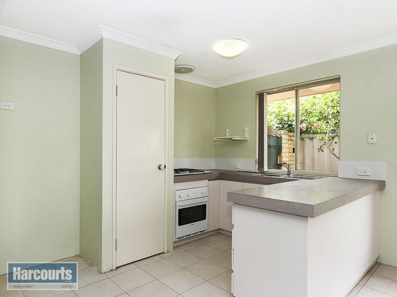 203b Corinthian Road East, Riverton WA 6148