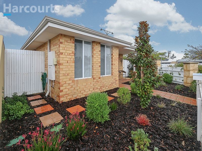 21 Essence Bend, Atwell WA 6164