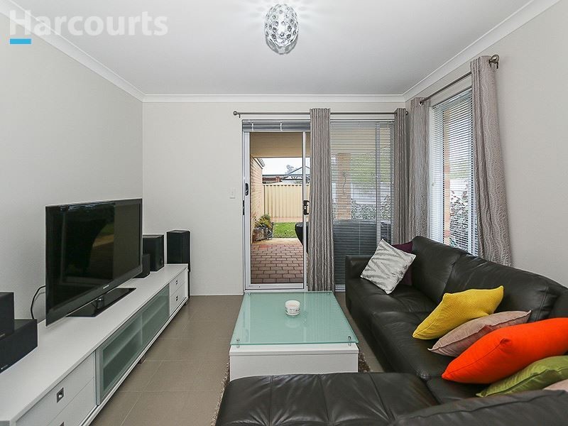 21 Essence Bend, Atwell WA 6164