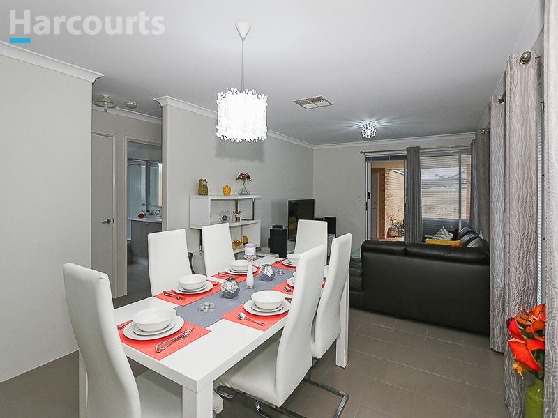 21 Essence Bend, Atwell WA 6164