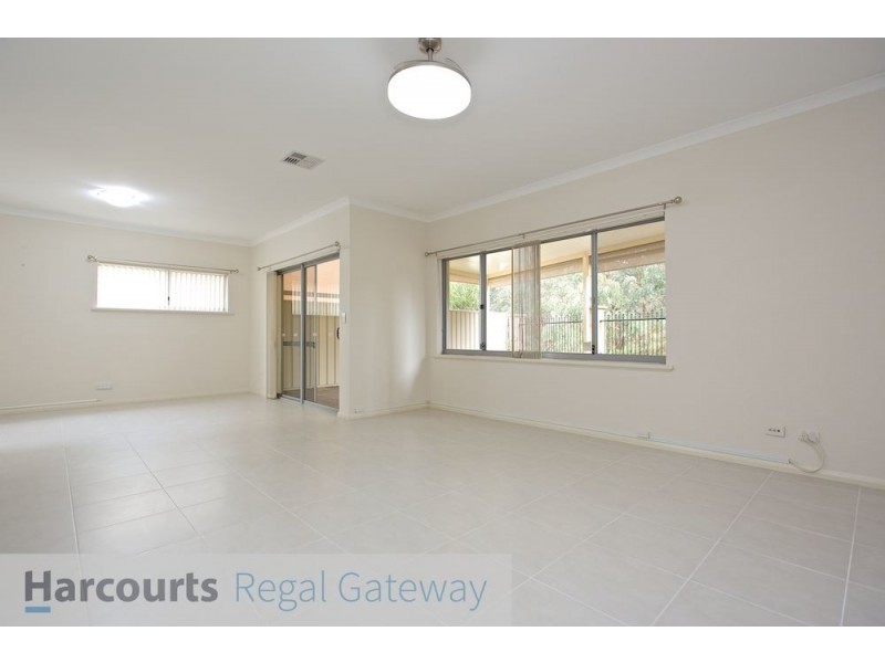 7/41 Baler Court, Hammond Park WA 6164