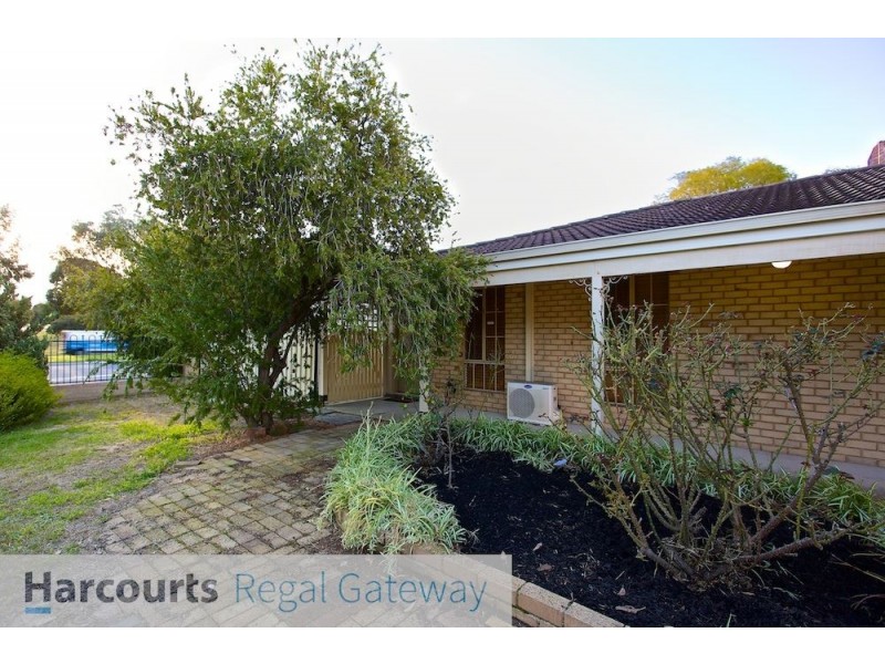 18 Hawke Pass, Bateman WA 6150