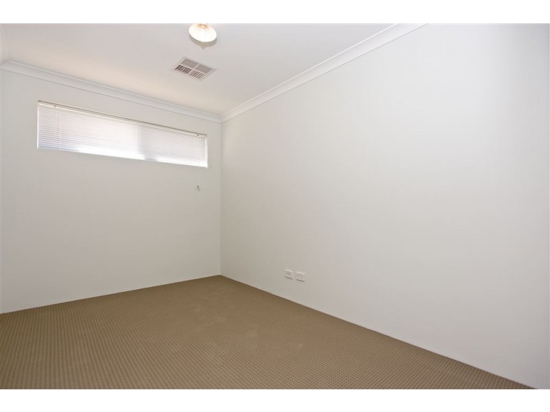 6 Lepley Lane, Hammond Park WA 6164