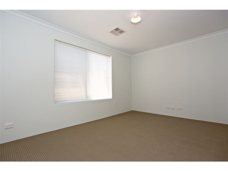 6 Lepley Lane, Hammond Park WA 6164