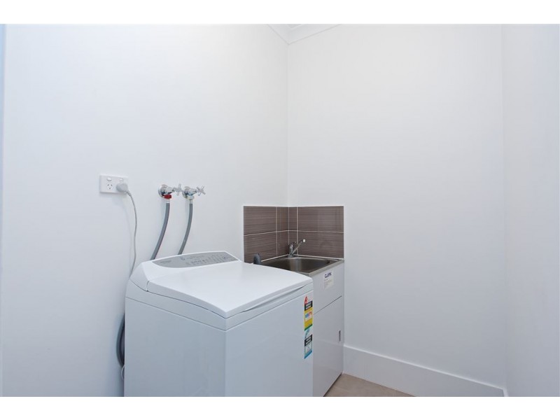 18 Towarri Way, Wandi WA 6167