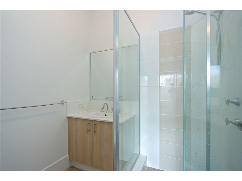 18 Towarri Way, Wandi WA 6167