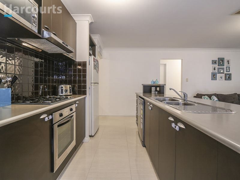 9 Gadsden Terrace, Success WA 6164