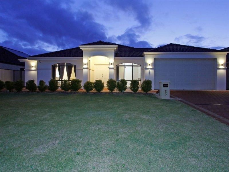 5 Araluen Bend, Aubin Grove WA 6164