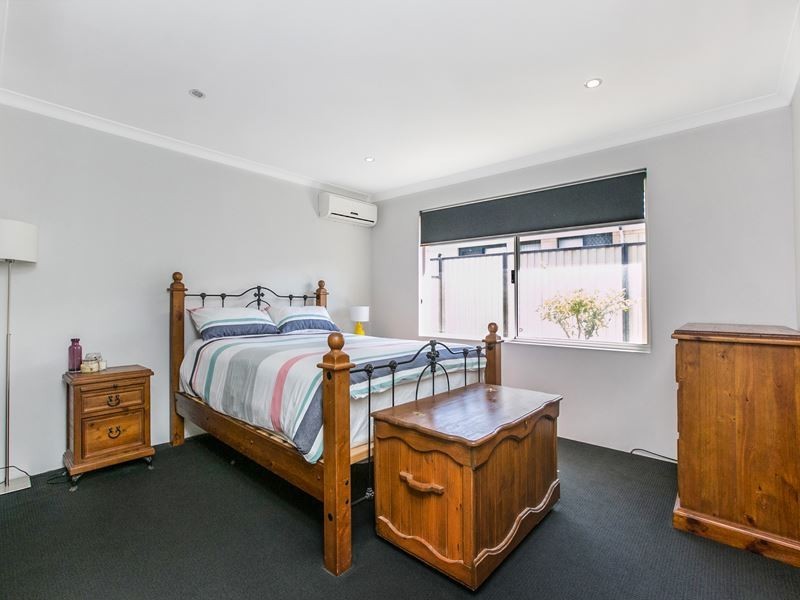 68 Camden Bvd, Aubin Grove WA 6164