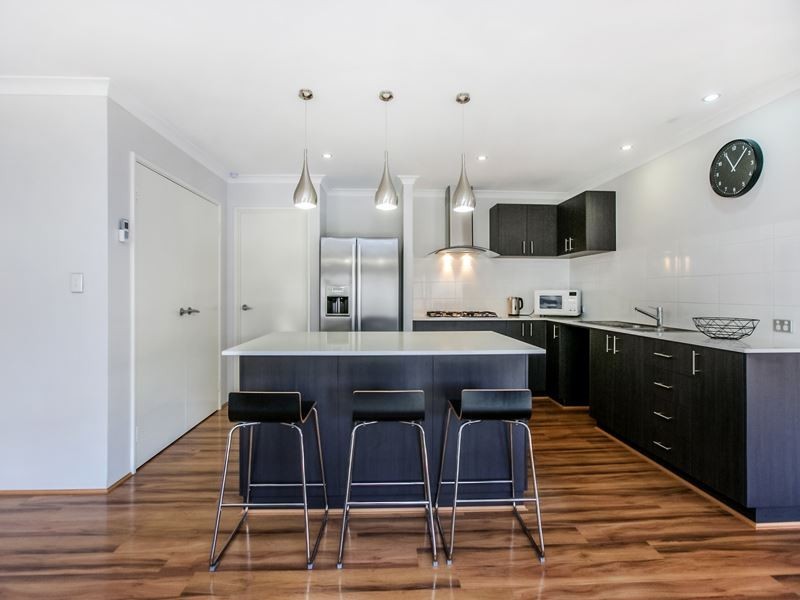 68 Camden Bvd, Aubin Grove WA 6164