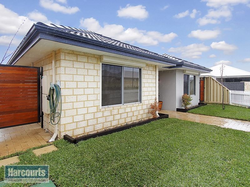 21 Aromatic Crescent, Atwell WA 6164