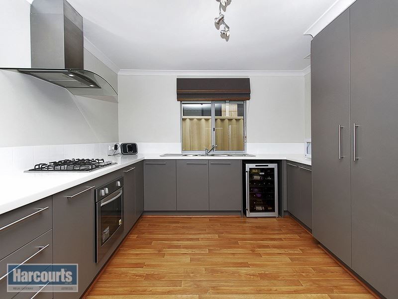 21 Aromatic Crescent, Atwell WA 6164