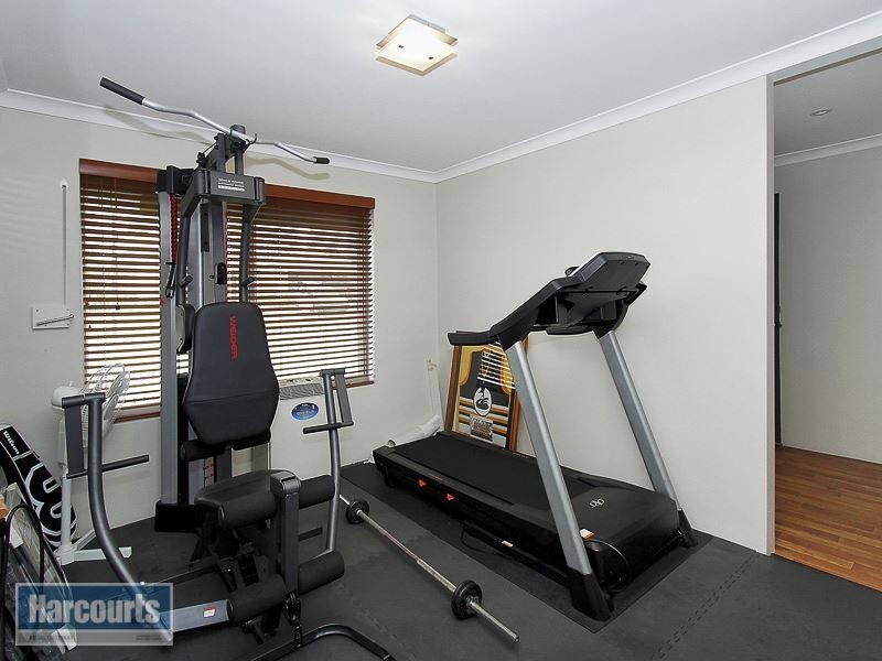 21 Aromatic Crescent, Atwell WA 6164