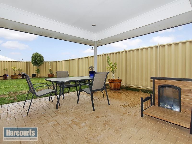 21 Aromatic Crescent, Atwell WA 6164