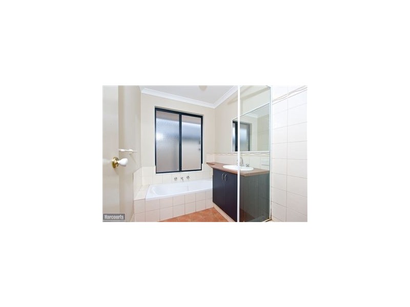 13 Burkett Terrace, Bertram WA 6167