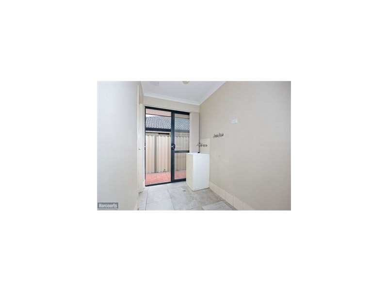 13 Burkett Terrace, Bertram WA 6167
