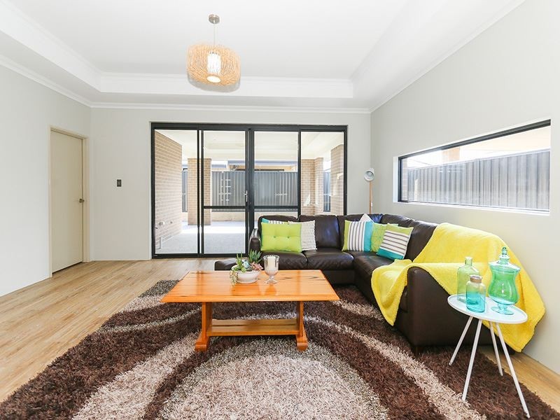 28 Lovage Street, Banjup WA 6164