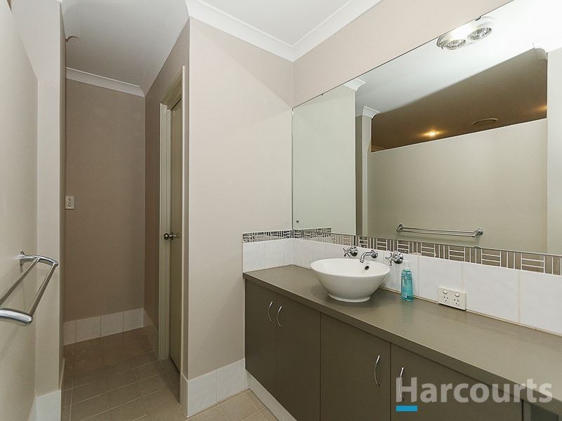 10 Leeuwin Chase, Bertram WA 6167