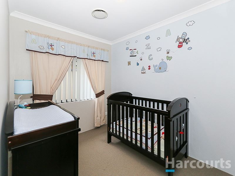 10 Leeuwin Chase, Bertram WA 6167