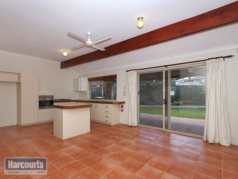 11 Centaury Close, Beeliar WA 6164