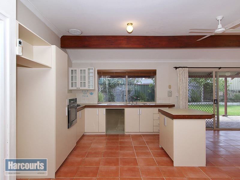 11 Centaury Close, Beeliar WA 6164