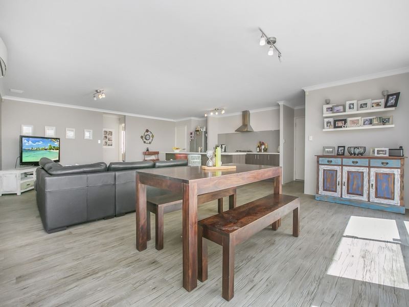 13 Belmore Bend, Aubin Grove WA 6164