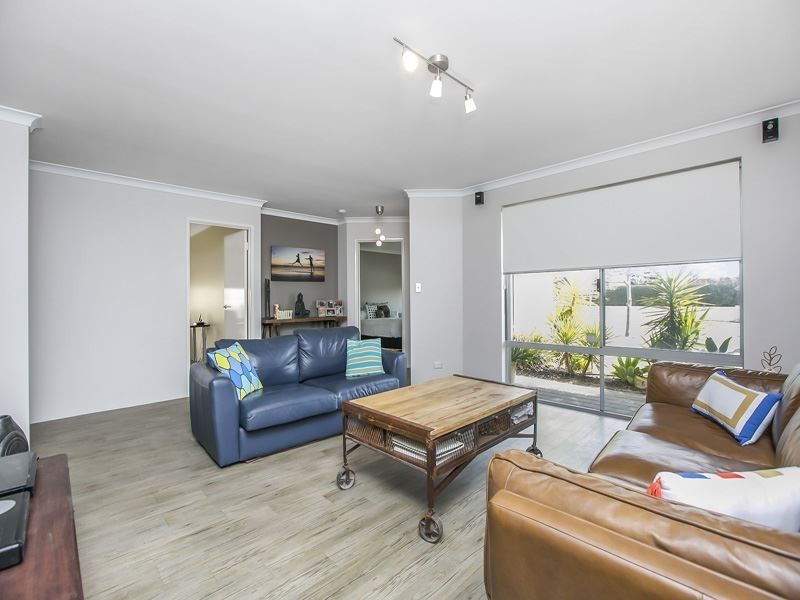 13 Belmore Bend, Aubin Grove WA 6164