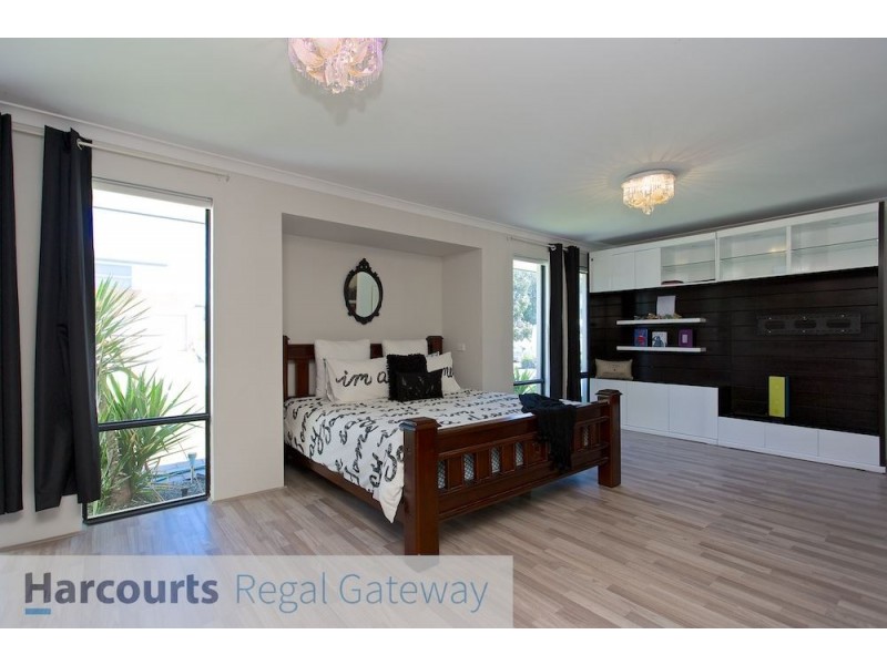 16 Suttor Drive, Success WA 6164