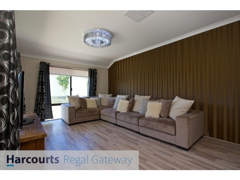 16 Suttor Drive, Success WA 6164