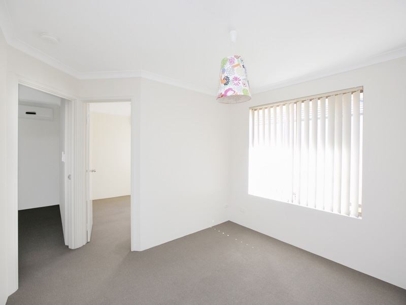 4 Foothill Close, Aubin Grove WA 6164