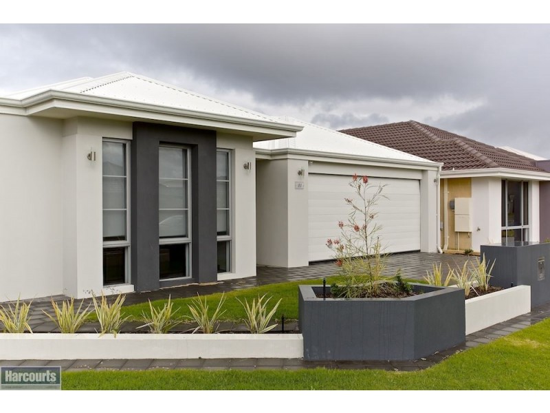 11 Leopold Road, Harrisdale WA 6112