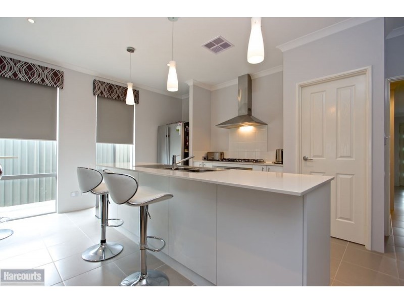 11 Leopold Road, Harrisdale WA 6112