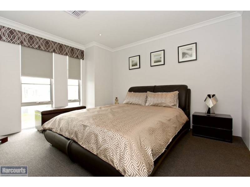 11 Leopold Road, Harrisdale WA 6112