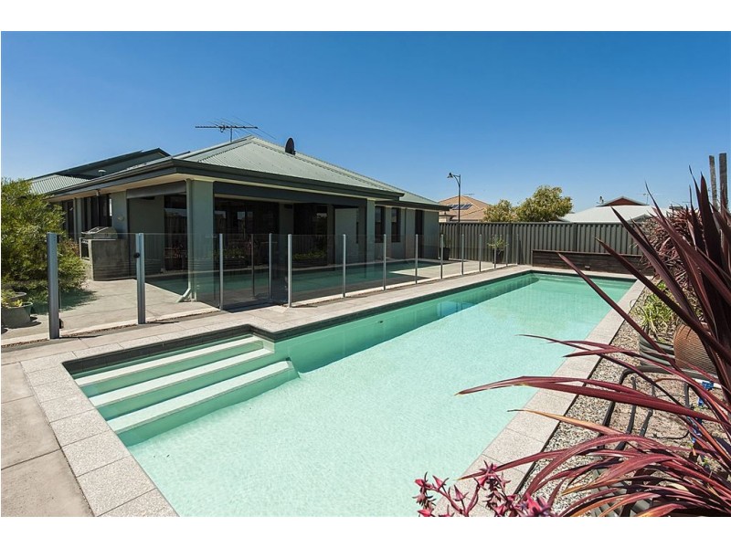 3 Longwood Bend, Aubin Grove WA 6164