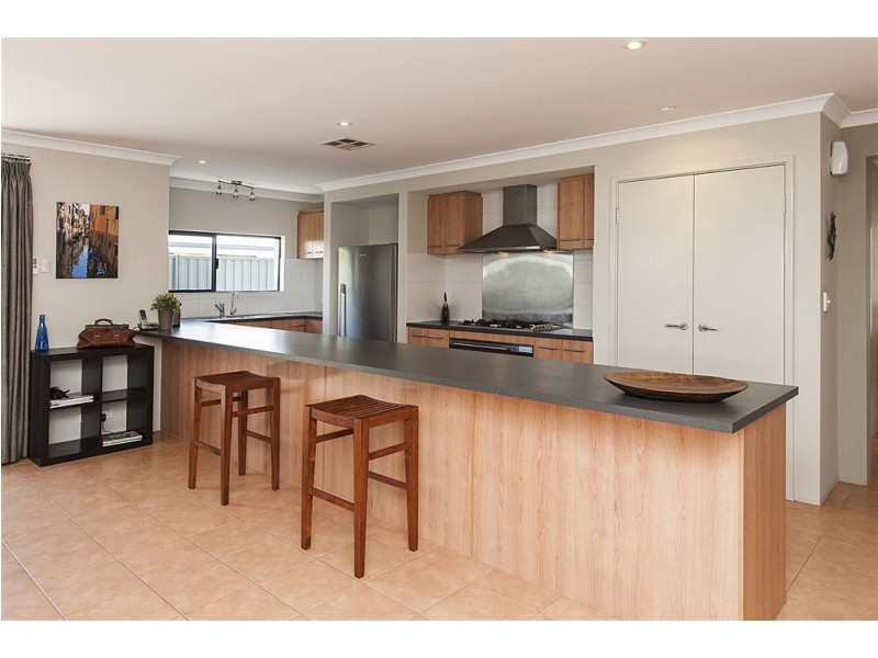 3 Longwood Bend, Aubin Grove WA 6164