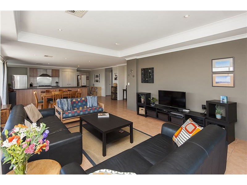 3 Longwood Bend, Aubin Grove WA 6164