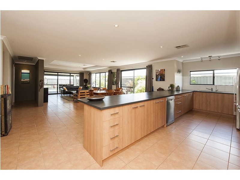 3 Longwood Bend, Aubin Grove WA 6164