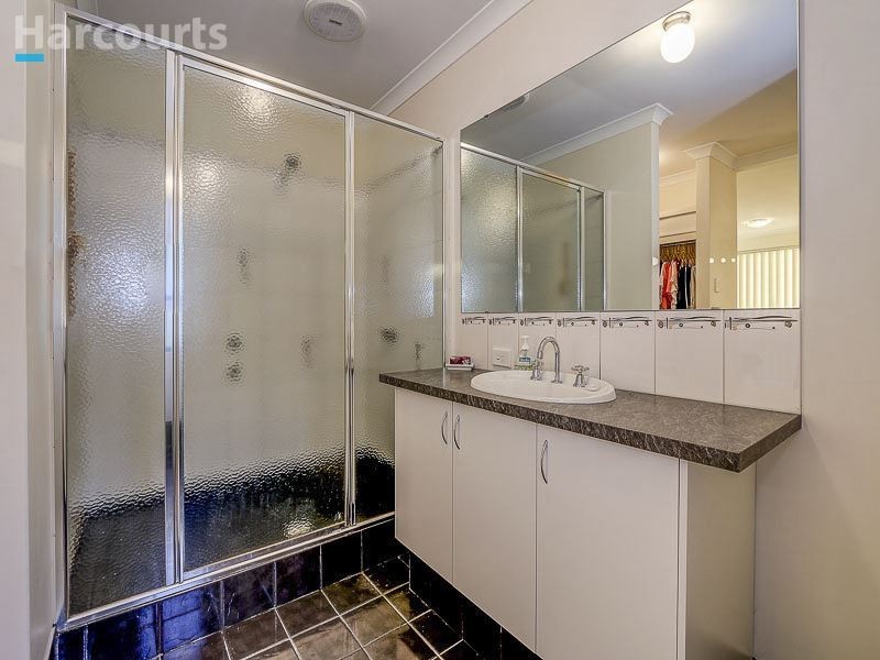 8 Satyr Way, Success WA 6164