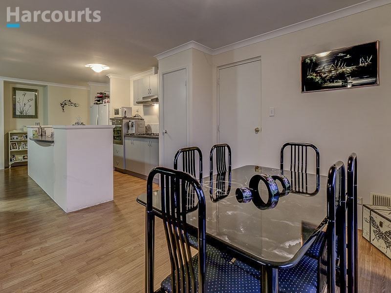 8 Satyr Way, Success WA 6164