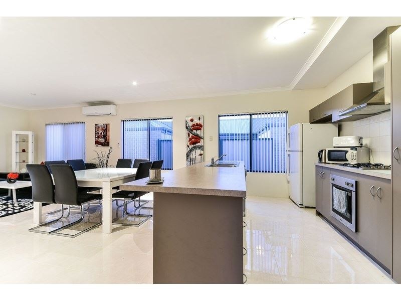 6 Spruce Terrace, Aubin Grove WA 6164